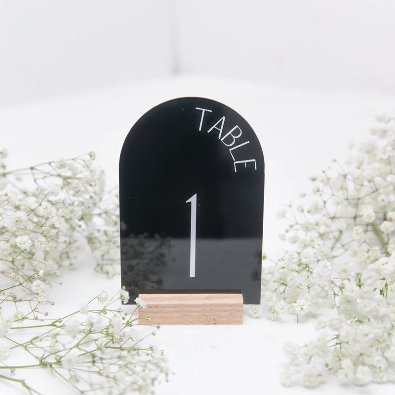 Kişiselleştirilmiş boyalı arka - Table Number Gold incelemesi ve fiyatı